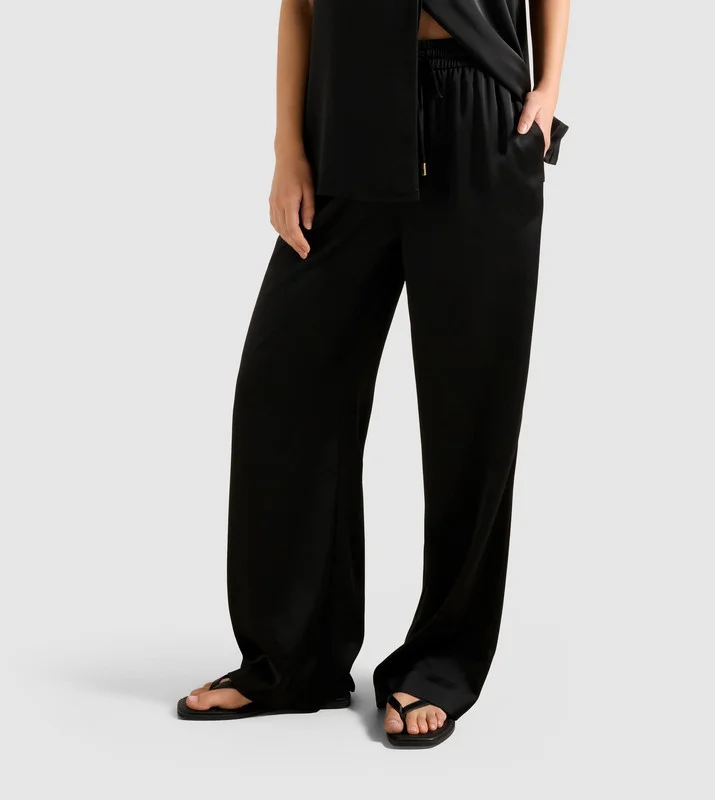 forever new  Pa5631-Black Women's Pants for Women | Best Price UAE
